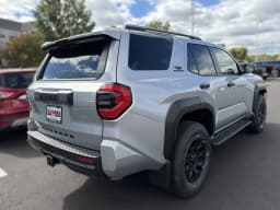 Toyota 4Runner TRD Off Road Premium 4WD (Natl) 2026 — side view