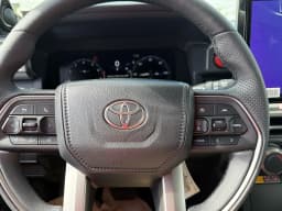 Toyota 4Runner TRD Off Road Premium 4WD (Natl) 2026 — side view