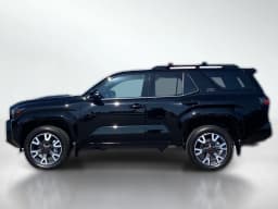 Toyota 4Runner TRD Sport 4WD (Natl) 2026 — side view