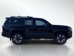 Toyota 4Runner TRD Sport 4WD (Natl) 2026 — side view