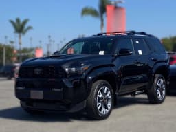 Toyota 4Runner TRD Sport 4WD (Natl) 2026 — side view