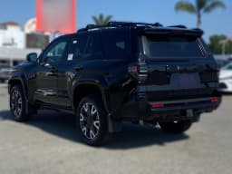Toyota 4Runner TRD Sport 4WD (Natl) 2026 — side view