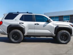 Toyota 4Runner SR5 4WD (Natl) 2026 — side view