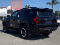Toyota 4Runner Hybrid TRD Off Road Premium 4WD (Natl) 2026 — side view