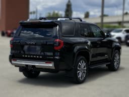 Toyota 4Runner Hybrid Limited 4WD (Natl) 2026 — side view