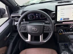 Toyota 4Runner Hybrid Limited 4WD (Natl) 2026 — side view