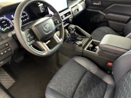 Toyota 4Runner Hybrid Platinum 4WD (Natl) 2026 — side view