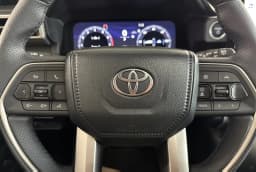 Toyota 4Runner Hybrid Platinum 4WD (Natl) 2026 — side view