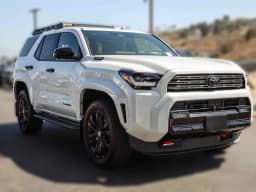 Toyota 4Runner Hybrid Platinum 4WD (Natl) 2026 — side view