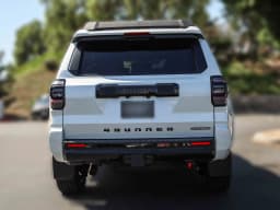 Toyota 4Runner Hybrid Platinum 4WD (Natl) 2026 — side view