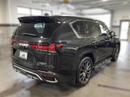 Lexus LX LX 600 F SPORT Handling 4WD 2026 — side view