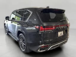 Lexus LX LX 600 F SPORT Handling 4WD 2026 — side view