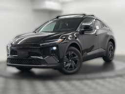 Toyota C-HR SE AWD (Natl) 2026 — side view