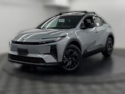 Toyota C-HR SE AWD (Natl) 2026 — side view