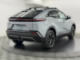 Toyota C-HR SE AWD (Natl) 2026 — side view
