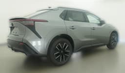 Toyota bZ XLE Plus FWD (Natl) 2026 — side view
