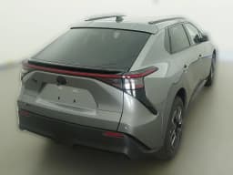 Toyota bZ XLE Plus FWD (Natl) 2026 — side view