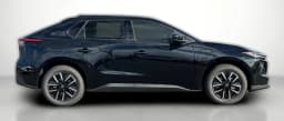 Toyota bZ XLE Plus FWD (Natl) 2026 — side view