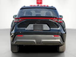 Toyota bZ XLE Plus FWD (Natl) 2026 — side view