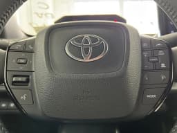 Toyota bZ XLE FWD (Natl) 2026 — side view