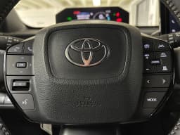 Toyota bZ Woodland Base AWD (Natl) 2026 — side view