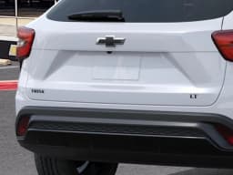 Chevrolet Trax LT FWD 4dr 2026 — side view