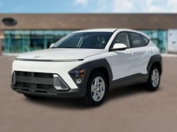 Hyundai Kona SE FWD 2027 — side view