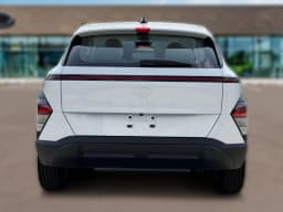 Hyundai Kona SE FWD 2027 — side view