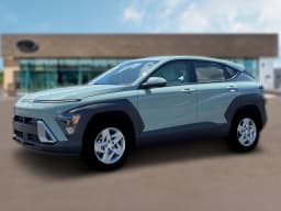 Hyundai Kona SE FWD 2026 — side view