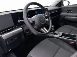 Hyundai Kona SE FWD 2026 — side view