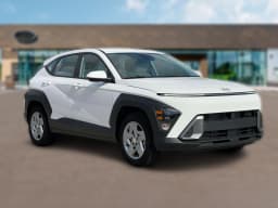 Hyundai Kona SE FWD 2027 — side view