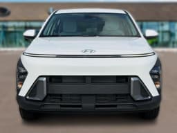 Hyundai Kona SE FWD 2027 — side view