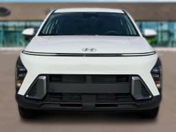 Hyundai Kona SE FWD 2027 — side view