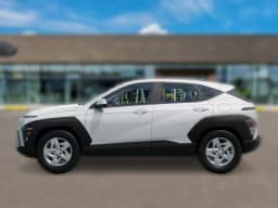 Hyundai Kona SE FWD 2027 — side view