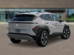 Hyundai Kona SEL Premium FWD 2026 — side view