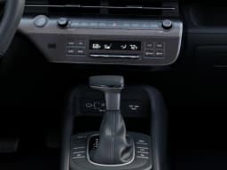 Hyundai Kona SEL Sport FWD 2027 — side view