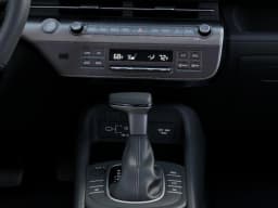 Hyundai Kona SEL Sport FWD 2027 — side view