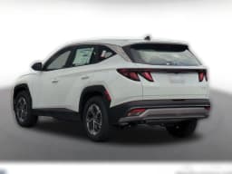 Hyundai Tucson Hybrid SE FWD 2026 — side view