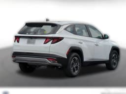 Hyundai Tucson Hybrid SE FWD 2026 — side view