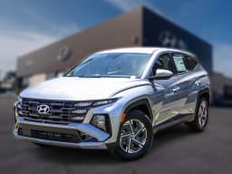 Hyundai Tucson Hybrid SE FWD 2026 — side view