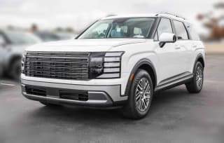 Hyundai Palisade SEL Premium 7P FWD Hyundai Palisade SEL Premium 7P FWD