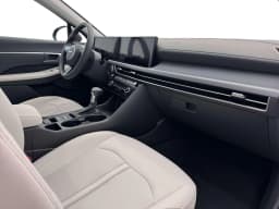 Hyundai Sonata SE FWD 2026 — side view