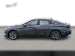 Hyundai Sonata Hybrid SEL FWD 2026 — side view