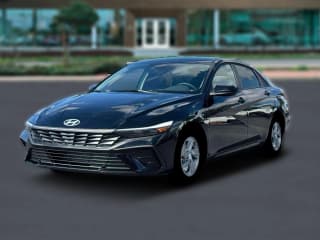 Hyundai Elantra SE Sedan Hyundai Elantra SE Sedan