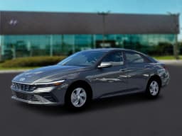 Hyundai Elantra SE Sedan 2026 — side view