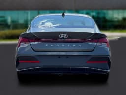 Hyundai Elantra SE Sedan 2026 — side view