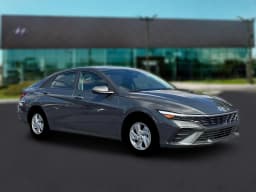 Hyundai Elantra SE Sedan 2026 — side view