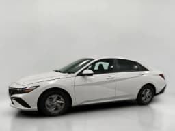 Hyundai Elantra SE Sedan 2026 — side view