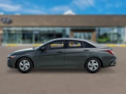 Hyundai Elantra SE Sedan 2026 — side view