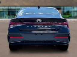Hyundai Elantra SE Sedan 2026 — side view